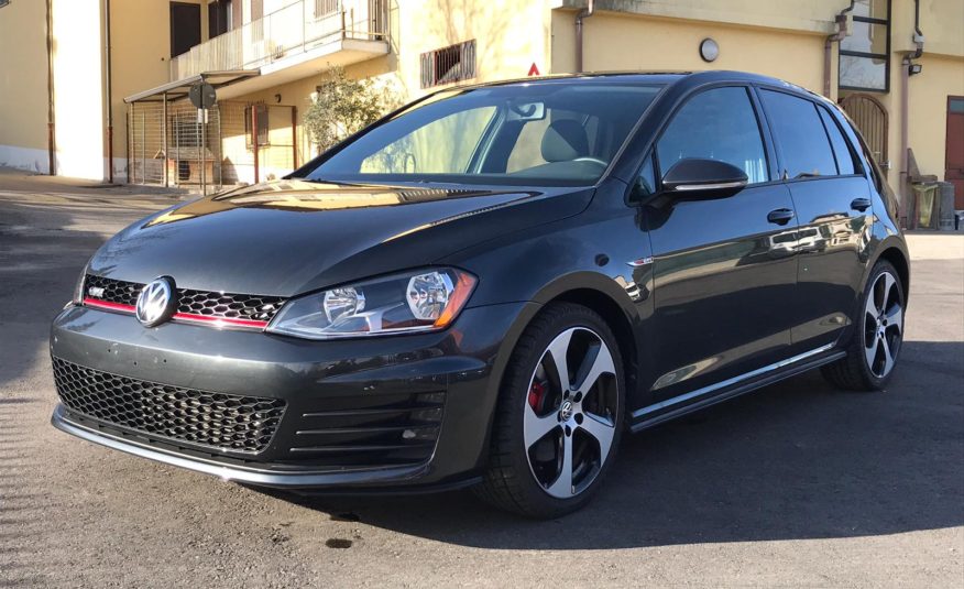 Volkswagen Golf GTI