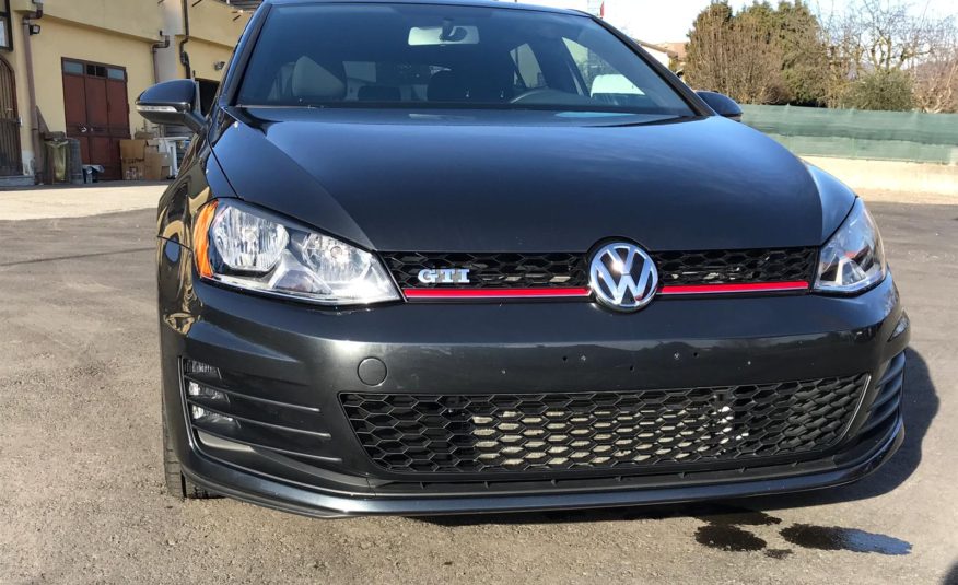 Volkswagen Golf GTI