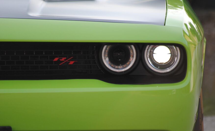 Dodge Challenger 5,7 L V8 Hemi