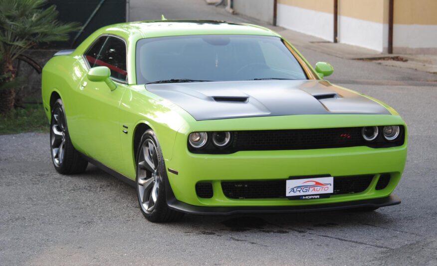 Dodge Challenger 5,7 L V8 Hemi