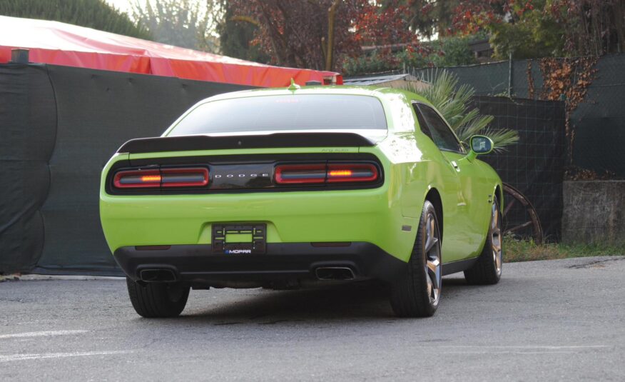 Dodge Challenger 5,7 L V8 Hemi