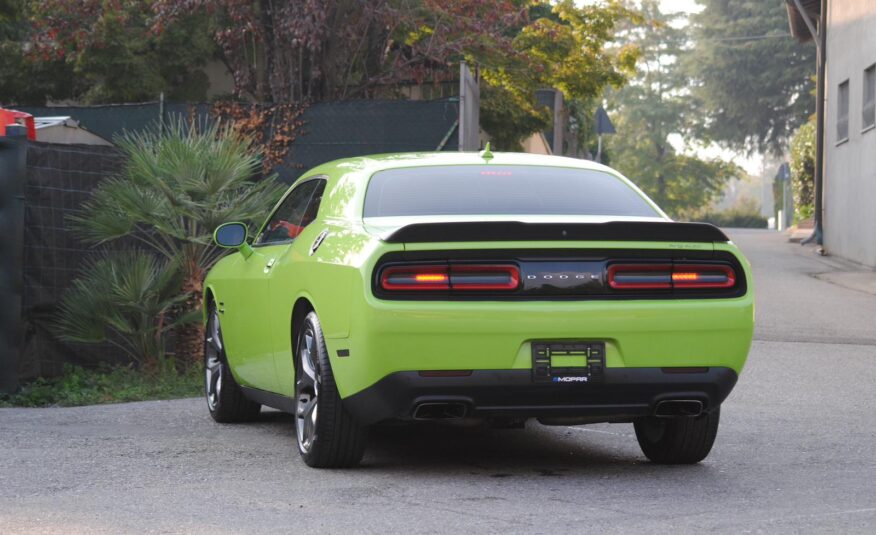 Dodge Challenger 5,7 L V8 Hemi